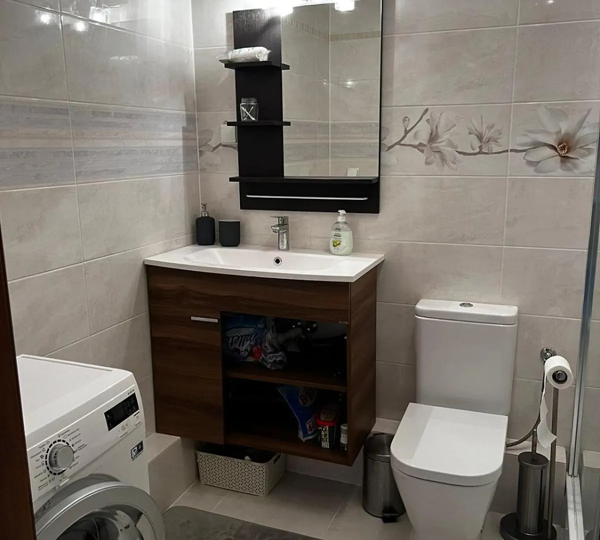 Cozy Corner: Apartment With Wifi And Private Balcony Wroclaw