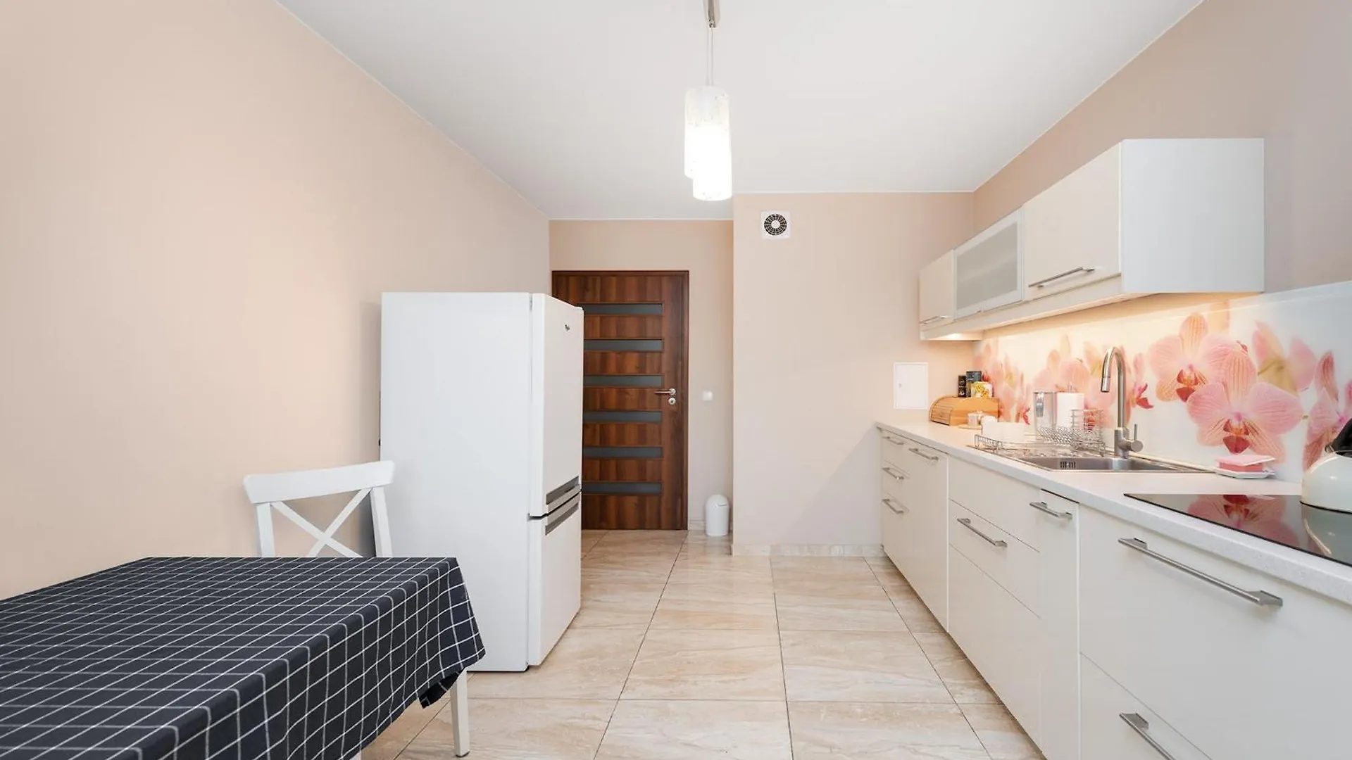 Cozy Corner: Apartment With Wifi And Private Balcony Wroclaw