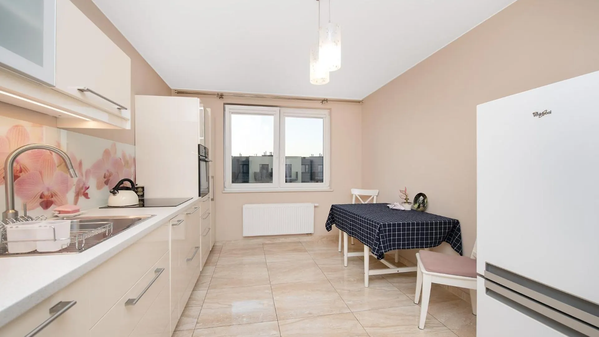 Cozy Corner: Apartment With Wifi And Private Balcony Wroclaw
